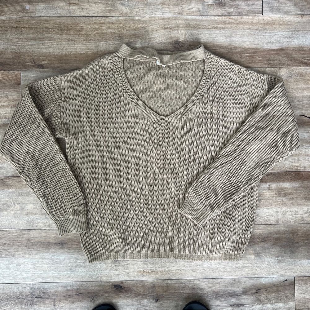 ✨3/$15✨ Beige Cutout Sweater